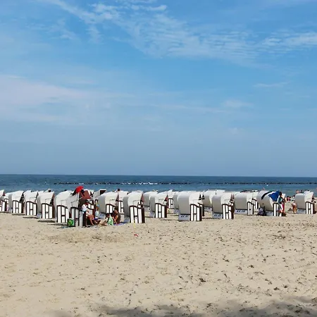 Feriehus Faehrhaus Nr 12 Mit Sauna- Und Schwimmbadnutzung Im Ahoi Erlebnisbad Sellin (Rugen)