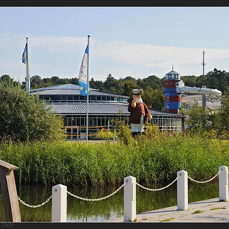 Faehrhaus Nr 12 Haus Mit Sauna- Und Schwimmbadnutzung Im Ahoi Erlebnisbad Feriehus *