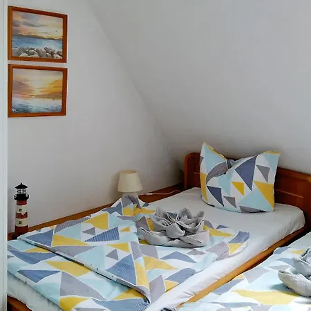 Feriehus Faehrhaus Nr 12 Haus Mit Sauna- Und Schwimmbadnutzung Im Ahoi Erlebnisbad Sellin (Rugen)