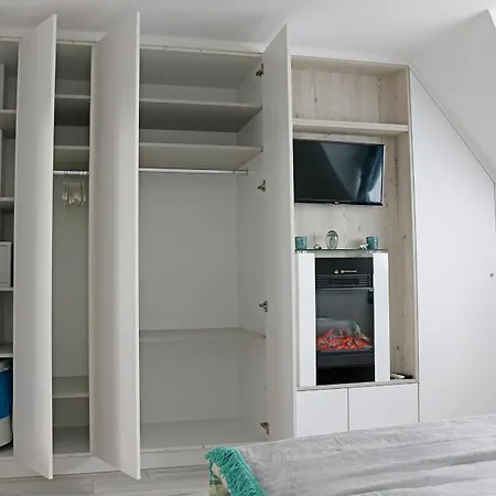 Feriehus Faehrhaus Nr 12 Haus Mit Sauna- Und Schwimmbadnutzung Im Ahoi Erlebnisbad Sellin (Rugen)