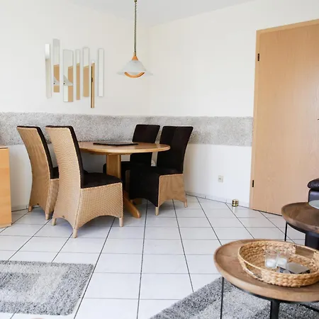 Faehrhaus Nr 12 Mit Sauna- Und Schwimmbadnutzung Im Ahoi Erlebnisbad Sellin (Rugen)