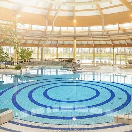 Faehrhaus Nr 12 Mit Sauna- Und Schwimmbadnutzung Im Ahoi Erlebnisbad Feriehus