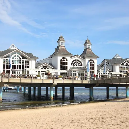 Feriehus Faehrhaus Nr 12 Haus Mit Sauna- Und Schwimmbadnutzung Im Ahoi Erlebnisbad Sellin (Rugen)